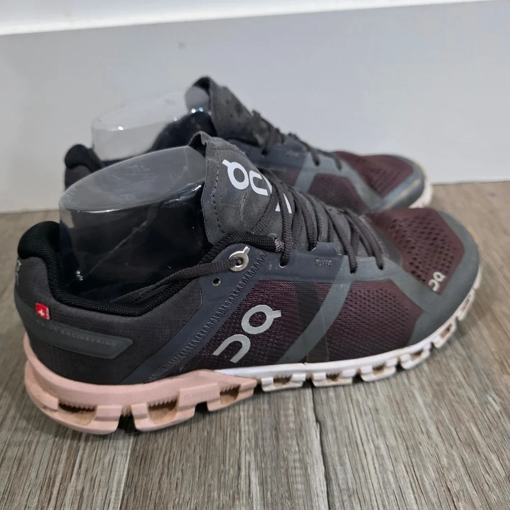 On Running Cloudflow Womens Size 6.5 Grey Pink Rock Rose Athletic Sneakers